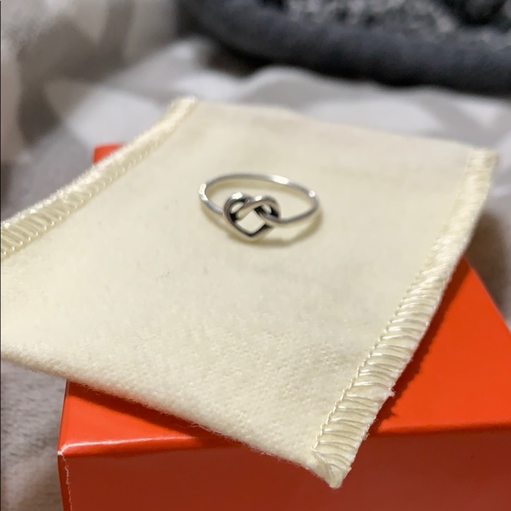James Avery ‘Delicate Heart Knot Ring’